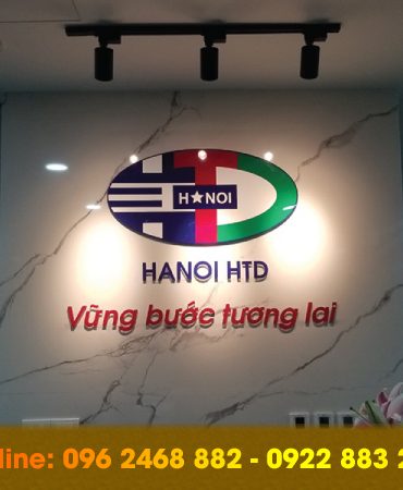 backdrop cty htd 2 1 370x450 - Công trình backdrop chữ mica tại Công ty Hà Nội HTD