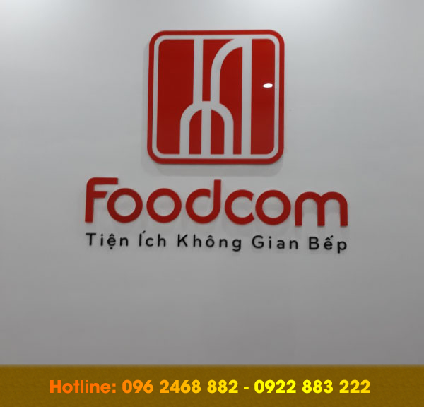 backdrop-le-tan-foodcom