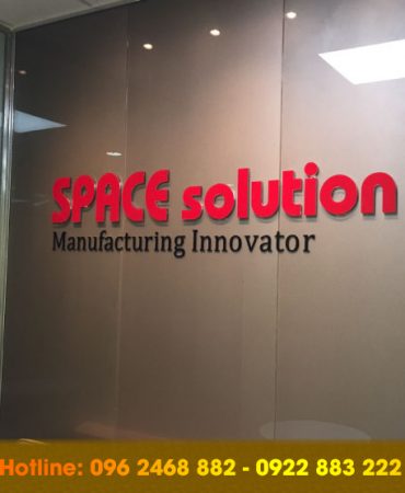 backdrop le tan space 370x450 - Công trình backdrop lễ tân công ty Space Solution